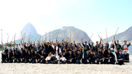 Treino de Kendo e Kenjutsu na Praia de Botafogo